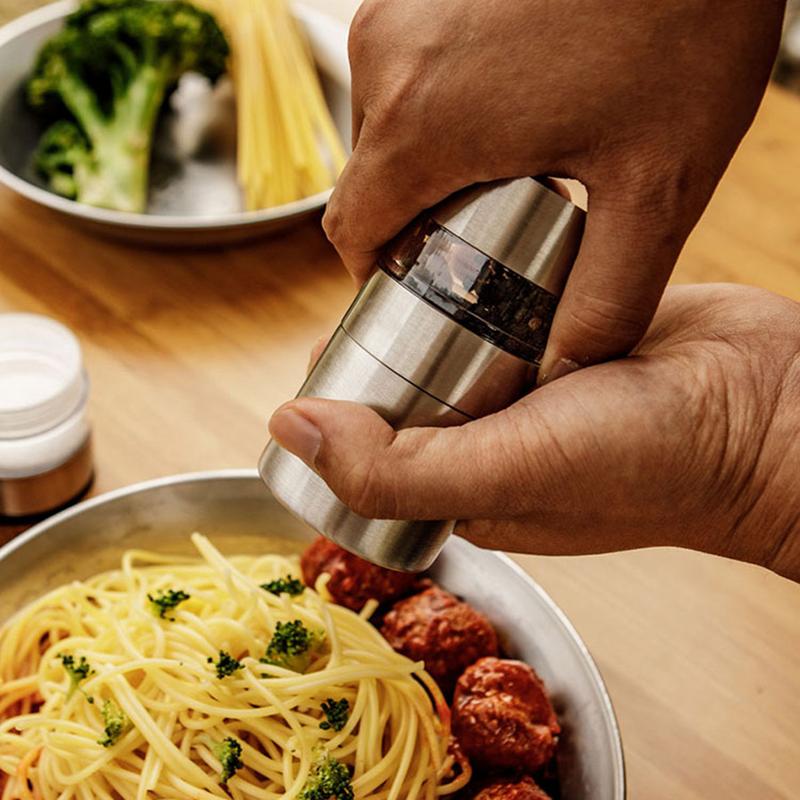 Contenitori per condimenti da  - Camping Cooking Set For 4 recensione e prezzo